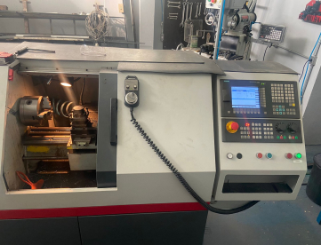 Foto: TORNO CNC VEKER SVK250 -570 X 250 - ANO 2020