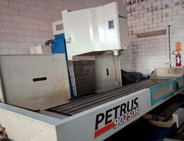 Foto: FRESADORA CNC DIPLOMAT PETRUS 90250 R -2540 X 874 X 710 - ANO 2008