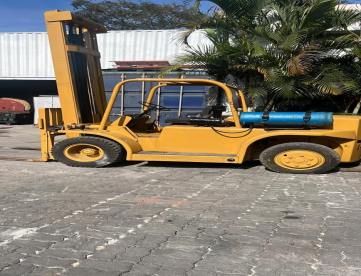 Foto: EMPILHADEIRA À GÁS 7 TON HYSTER MODELO 150J ANO 1988