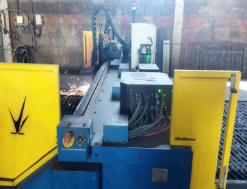 Foto: CORTE PLASMA CNC BAW   LC30 D - 3000 X 12000 - ANO 2019