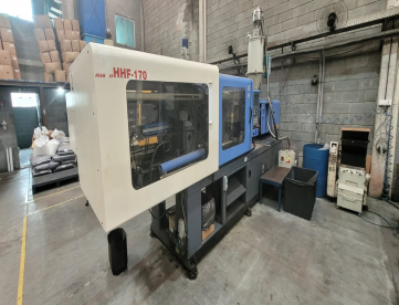 Foto: INJETORA DE PLÁSTICO STEELMACH RHINO HHF170X  -170 TONELADAS -ANO 2011
