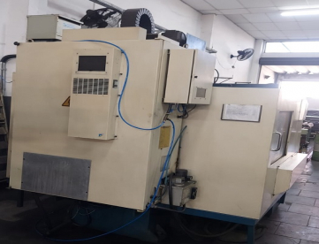 Foto: CENTRO DE USINAGEM VERTICAL FEELER FV-800SE- ANO 1999