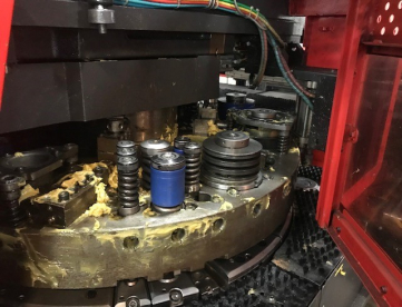 Foto: PUNCIONADEIRA CNC - AMADA - AC255 NT - ANO 2006