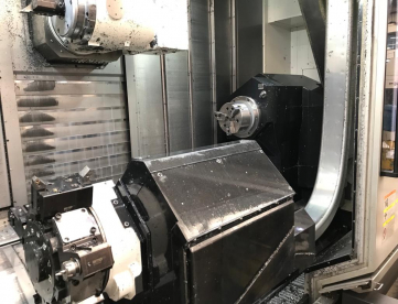 Foto: CENTRO DE TORNEAMENTO OKUMA  9 EIXOS  MULTITAREFA   MULTUS U300 -1500 X 320 MM - ANO 2014 - INSTALADO EM 2017