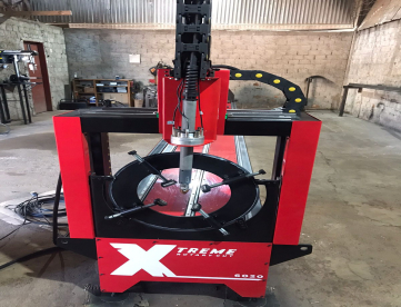 Foto: MÁQUINA DE CORTE PLASMA E OXICORTE CNC XTREME PARA TUBOS - FONTE SUMIG OU BOXER - POTÊNCIA 80A E 125A  - NOVA