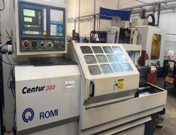 Foto: TORNO CNC - ROMI - CENTUR 30D -1000 x 430 MM - ANO 2002