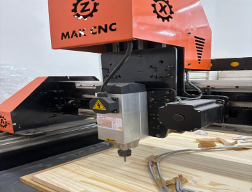 Foto: MAQUINA FRESADORA CNC ROUTER -MARCA MAK TITAN -3000 X 2500 -MUITO NOVA