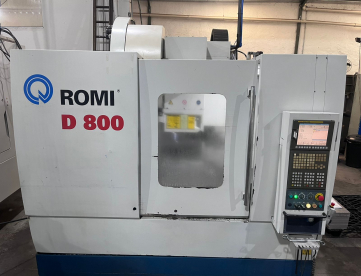Foto: CENTRO DE USINAGEM VERTICAL - ROMI - D800 - ANO 2009 - REFRIGERAÇÃO INTERNA SPINDLE