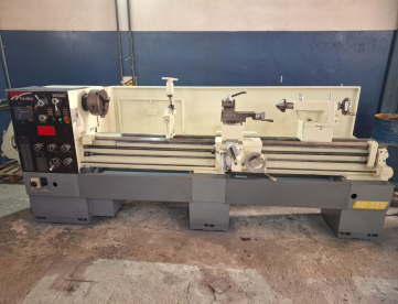 Foto: TORNO MECÂNICO NARDINI ND325 - 650MM X 2200MM - ANO 2015