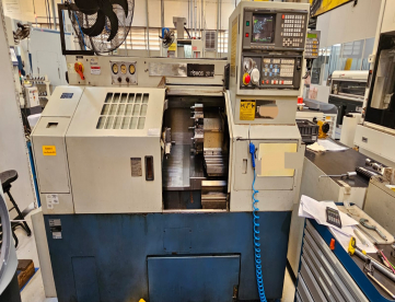 Foto: CENTRO DE TORNEAMENTO CNC ROMI COSMOS 20U - 280MM X 710MM