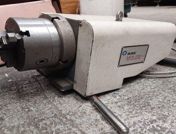 Foto: 4 EIXO ROMI MGR230  COM DRIVE COMANDO FANUC
