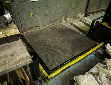 Foto: LOTE RF 0074 - BALANÇA DE PISO