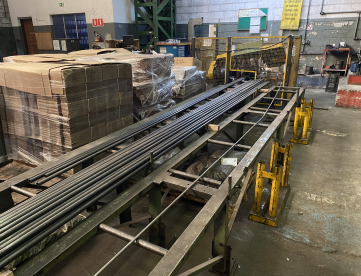 Foto: LOTE RF 0002 - SERRA DE FITA AUTOMATICA FRANHO - SF 250A