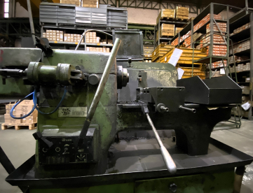 Foto: LOTE RF 0037 - TORNO REVOLVER - IRAN