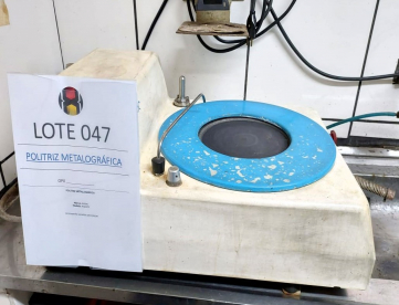 Foto: LOTE RF 0047 - POLITRIZ METALOGRAFICA - AROTEC - ARPOL 2V