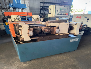 Foto: LAMINADORA DE ROSCA CAVOUR 30 TONS - MOD. TL-30 E120 - COM FERRAMENTAL
