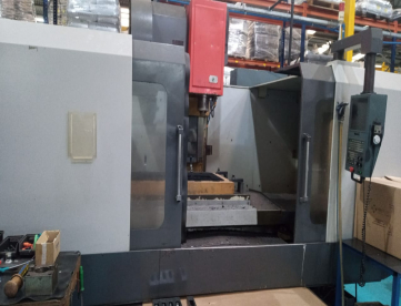 Foto: CENTRO DE USINAGEM VERTICAL DYNA - 1500MM X 800MM X 700MM - ANO 2006