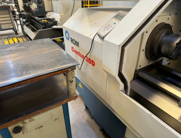Foto: TORNO CNC ROMI CENTUR 30D -1000 X 430 - ANO 2006