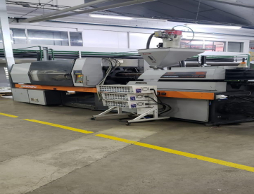 Foto: VENDO LOTE DE DUAS INJETORAS SEMERARO -1 DE 100 TONELADAS E OUTRA DE 150 TONELADAS -MAQUINAS TRABALHANDO