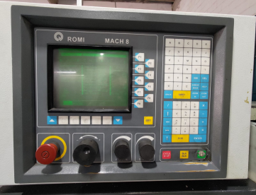 Foto: TORNO CNC ROMI CENTUR 30RV -1000 X 520 MM - ANO 1996