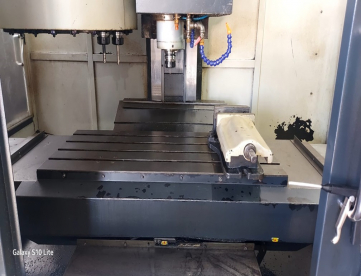 Foto: CENTRO DE USINAGEM VERTICAL - FEELER - FVP 1000 - ANO 2011 - 1.000 x 520 x 520 MM