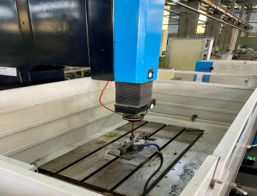 Foto: ELETROEROSÃO PENETRAÇÃO - EUROSTEC - EDM 700NC - ANO 2014