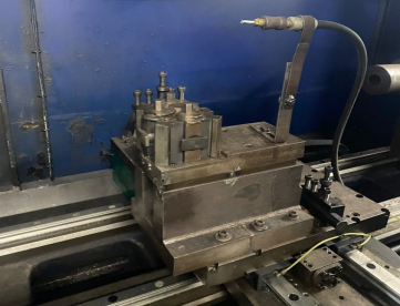 Foto: TORNO CNC ROMI - MODELO MKD - 1000X2000MM - RETROFITADO EM 2021 PARA CNC