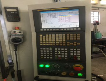 Foto: CENTRO DE USINAGEM VERTICAL - ROMI - D600 - ANO 2011 - FANUC - 600 x 530 x 580 MM
