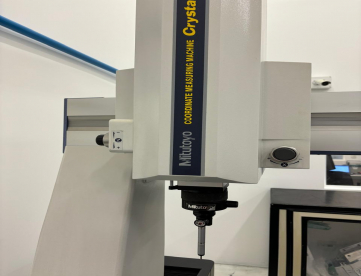 Foto: TRIDIMENSIONAL MANUAL  MITUTOYO CRYSTA PLUS M7106- 700 X 1000 X 600 -ANO