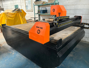 Foto: MAQUINA FRESADORA CNC ROUTER -MARCA MAK   - 2000 X 2500 -ANO 2021