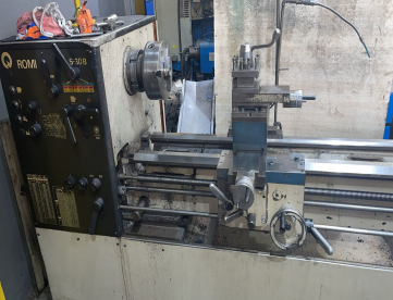 Foto: TORNO MECÂNICO - ROMI - S30B - 660 x 3000 MM