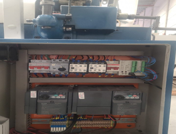 Foto: TORNO AUTOMÁTICO TRAUB A25 E PLUS + -ACOMPANHA O ALIMENTADOR POR GRAVIDADE