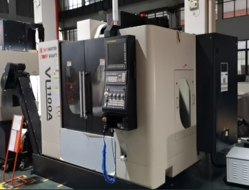 Foto: CENTRO DE USINAGEM VERTICAL GK KRAFT -  MODELO VL1100A -  X1100MM - Y600MM -  Z600MM - NOVA