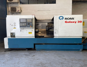 Foto: CENTRO DE TORNEAMENTO ROMI GALAXY 30 - 320MM X 1020MM - ANO 2003