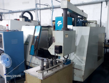 Foto: CENTRO DE USINAGEM VERTICAL  FEELER - FV1000 - ANO 1997