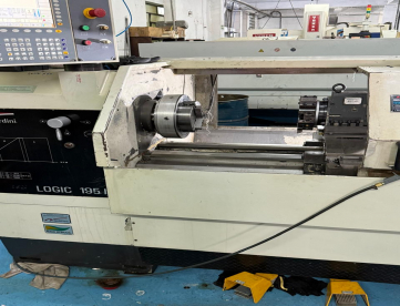 Foto: TORNO CNC NARDINI LOGIC 195 II - 400MM X 1000MM -
