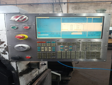 Foto: CENTRO DE TORNEAMENTO HAAS SL10 -356 X 413 MM - ANO 2010