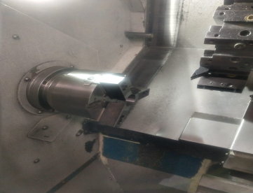 Foto: CENTRO DE TORNEAMENTO - ROMI GL240 - COMANDO FANUC - ANO 2011
