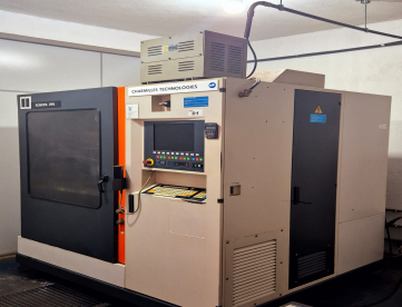 Foto: ELETROEROSÂO A FIO - CHARMILLES - ROBOFIL 290 - ANO 1996