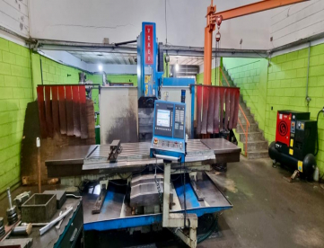 Foto: FRESADORA CNC - VEKER - MVK 2500 - ANO 2011 - 2500 x 850 x 850 MM - COMANDO CNC SIEMENS