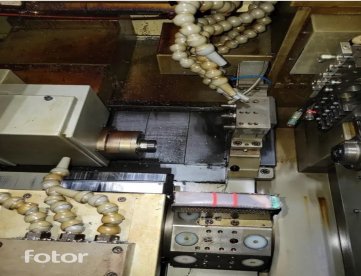 Foto: TORNO AUTOMATICO DE CABEÇOTE MOVEL CITIZEN M16III -9 EIXOS -COM ALIMENTADOR DE BARRAS -BOMBA DE ALTA PRESSAO -FILTRO DE NEVOA -ANO 2005