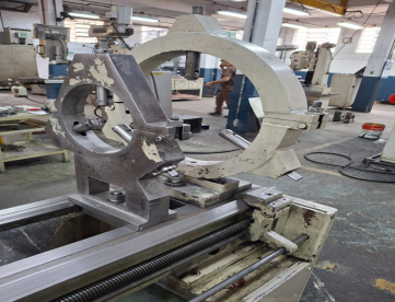 Foto: TORNO MECÂNICO ROMI S30B - 660MM X 3000MM