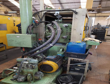 Foto: INJETORA DE ZAMAK BUHLER 60 TONELADAS -MODELO MIAG 60 260 X 330