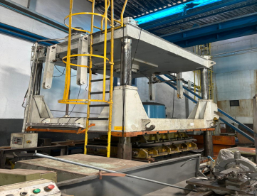 Foto: PRENSA DE AJUSTE DE MOLDES  -MARCA BRASINCA -150 TONELADAS 3000 X2000 X2000