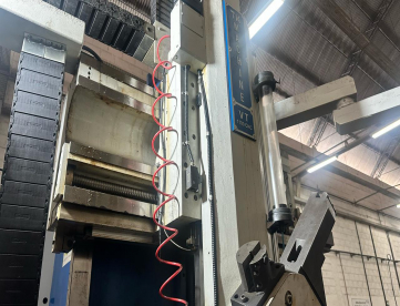 Foto: TORNO VERTICAL CNC VT1100 - 1.100MM PLACA - PASSAGEM 1350MM - ALTURA