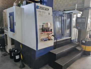Foto: CENTRO DE USINAGEM PORTAL - EUROSTEC - MODELO FVM1212 - COMANDO SIEMENS 828D - 1200 x 1200 x 600 MM - ANO 2018