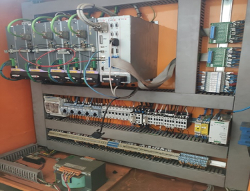 Foto: CENTRO DE USINAGEM VERTICAL - NARDINI - PETRUS 80160R - ANO 2019 - 1520 x 705 x 700 MM