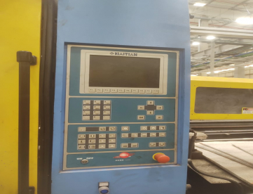 Foto: INJETORA DE PLÁSTICOS - HAITIAN - MA8000 - ANO 2011 + ROBO STAR SEIKI ESW-1200