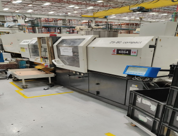 Foto: INJETORA DE PLASTICOS ERGOTECH - COMPACT 250-80 ANO 1995
