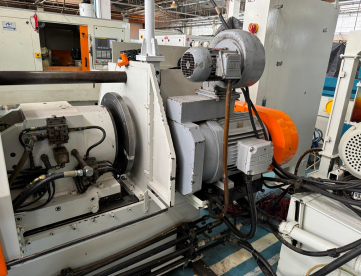 Foto: MÁQUINA DE SOLDA POR FRICÇÃO INERCIAL MANUFACTURING TECHNOLOGY MODELO M120 - 19000KW2